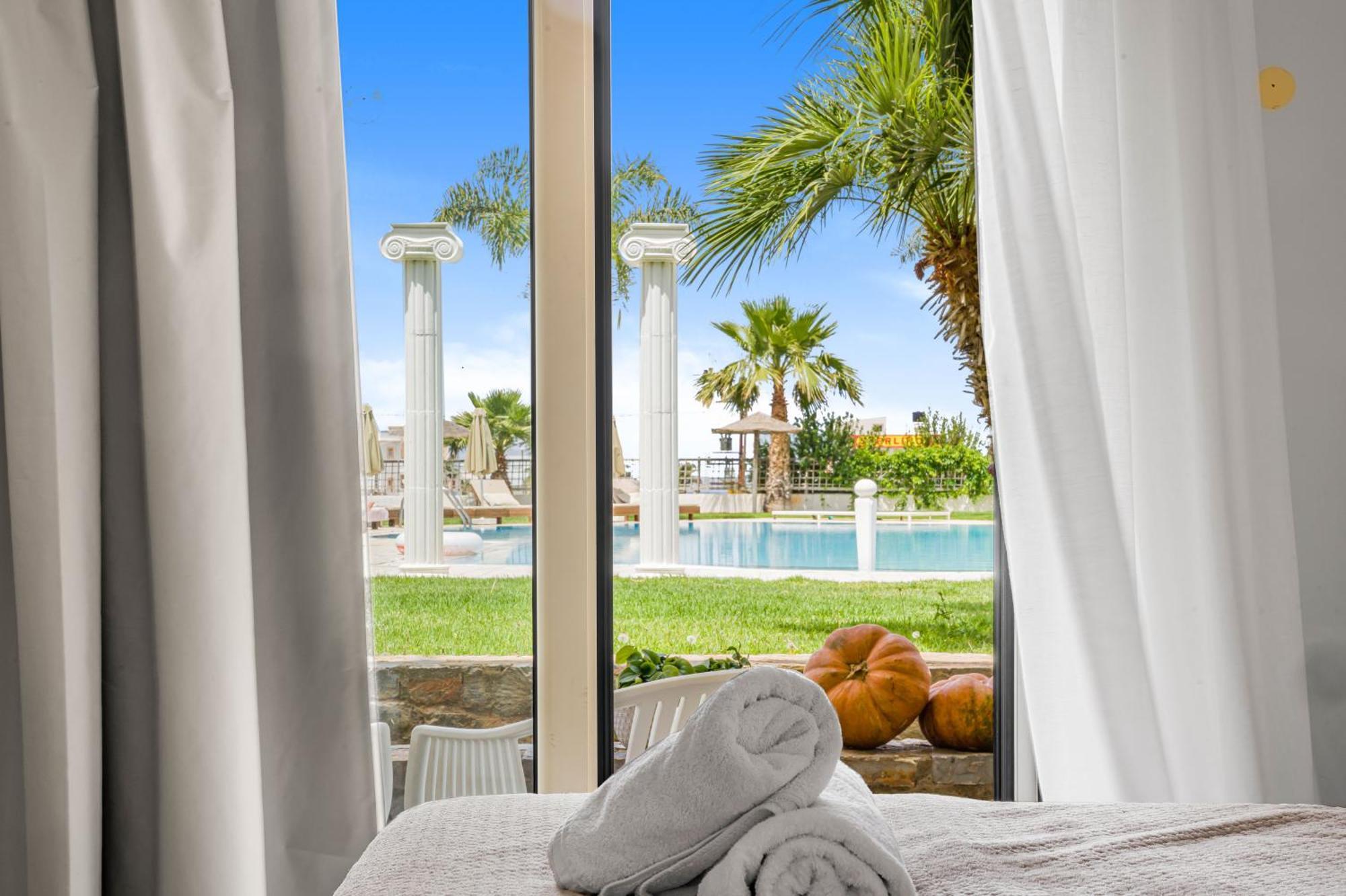 Socrates 3* Mália